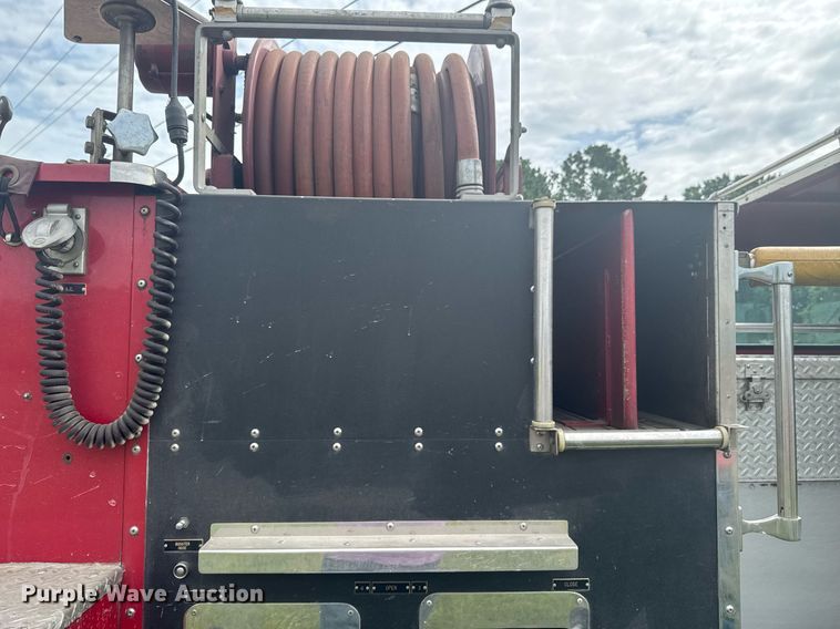 image for item DU9882 1975 Maxim Motor pumper fire truck