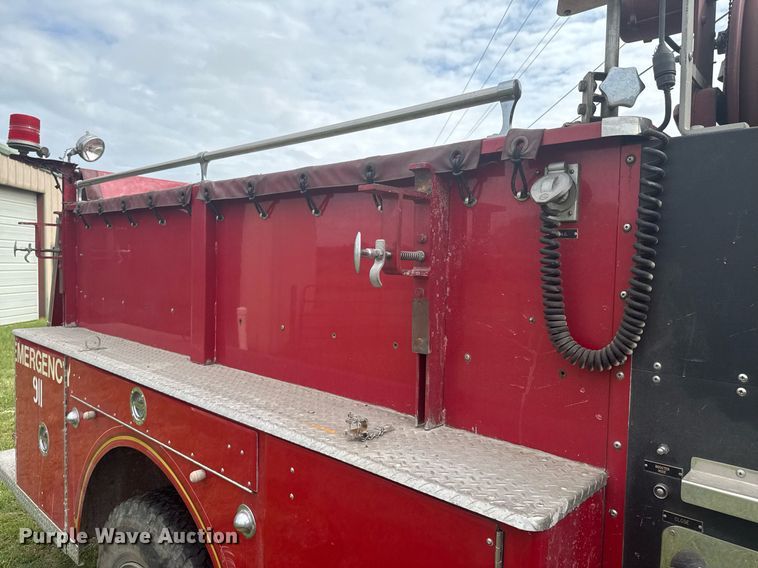 image for item DU9882 1975 Maxim Motor pumper fire truck