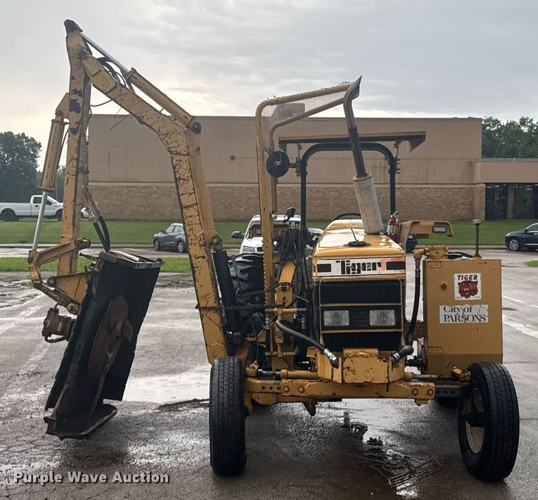 image for item DU9901 Tiger 6640 tractor