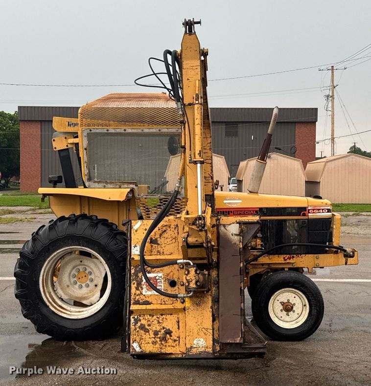 image for item DU9901 Tiger 6640 tractor