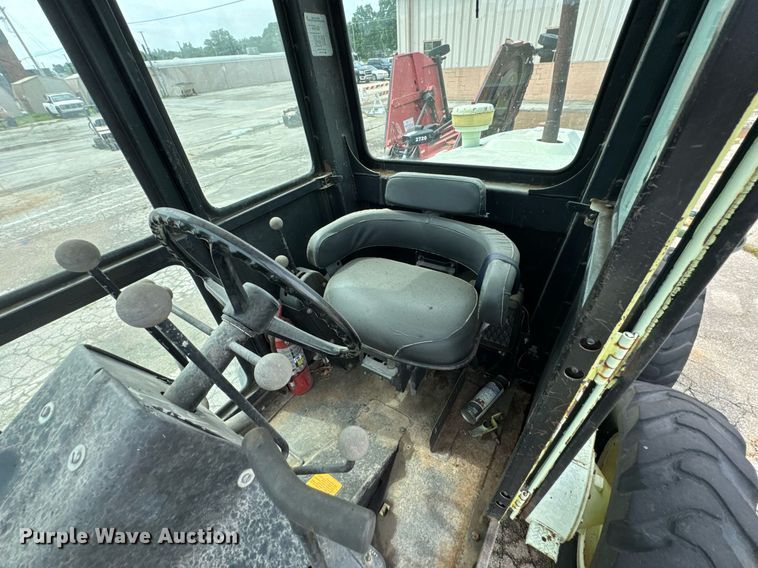 image for item DU9903 1981 John Deere JD570-A motor grader