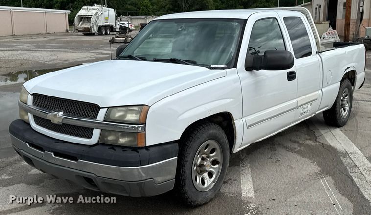 image for item DU9905 2005 Chevrolet Silverado 1500 Ext. Cab pickup truck