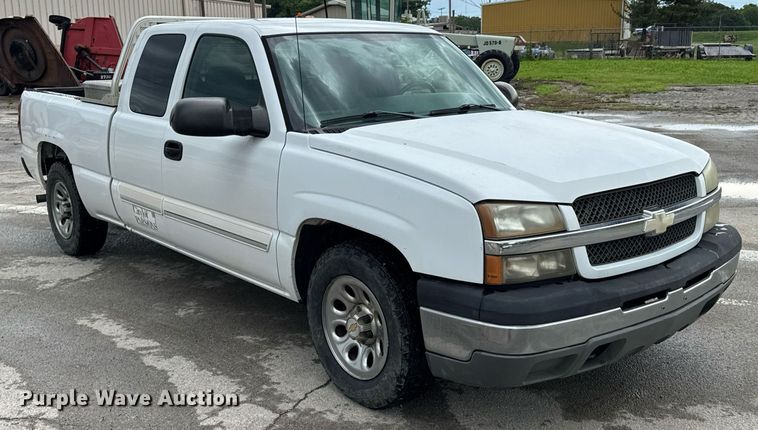 image for item DU9905 2005 Chevrolet Silverado 1500 Ext. Cab pickup truck