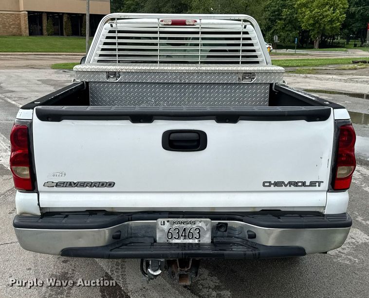 image for item DU9905 2005 Chevrolet Silverado 1500 Ext. Cab pickup truck