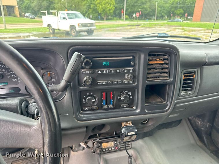 image for item DU9905 2005 Chevrolet Silverado 1500 Ext. Cab pickup truck