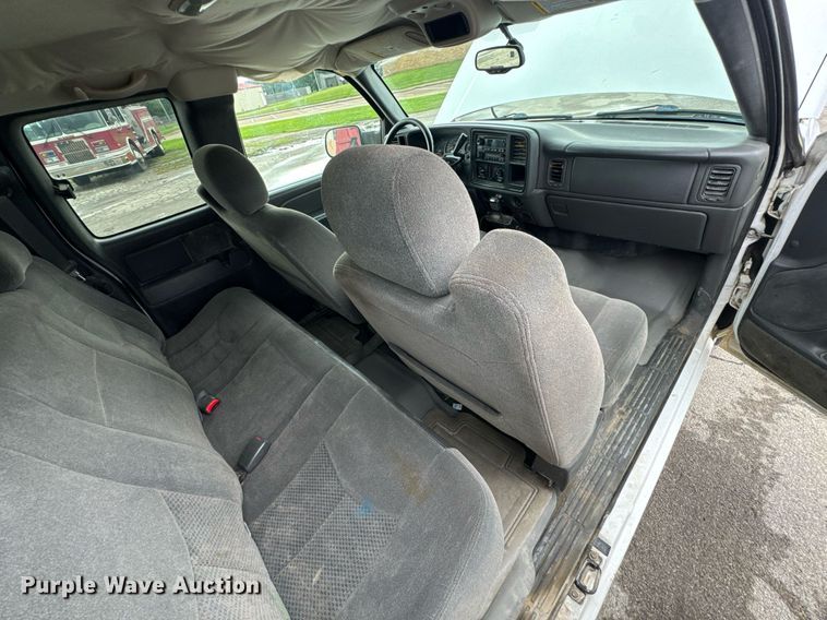 image for item DU9905 2005 Chevrolet Silverado 1500 Ext. Cab pickup truck