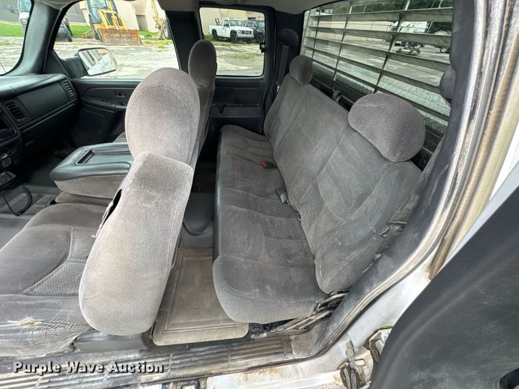 image for item DU9905 2005 Chevrolet Silverado 1500 Ext. Cab pickup truck