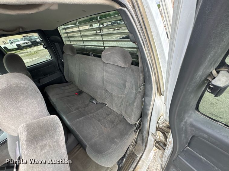 image for item DU9905 2005 Chevrolet Silverado 1500 Ext. Cab pickup truck