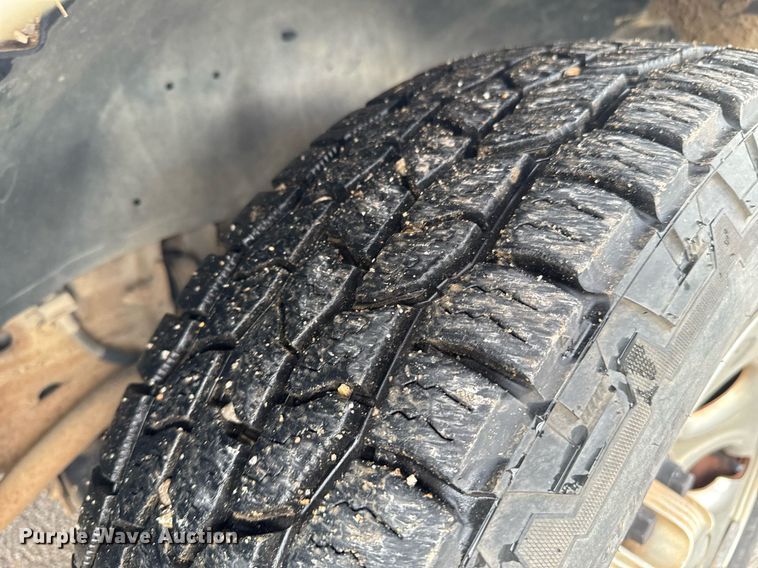 image for item DU9905 2005 Chevrolet Silverado 1500 Ext. Cab pickup truck