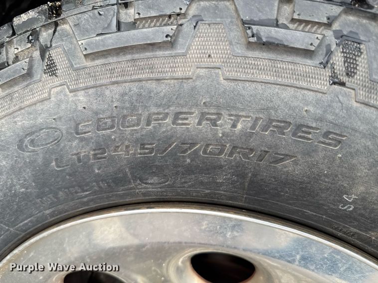 image for item DU9905 2005 Chevrolet Silverado 1500 Ext. Cab pickup truck