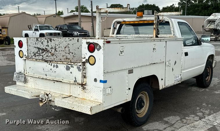 image for item DU9906 1990 Chevrolet C2500 utility bed pickup truck