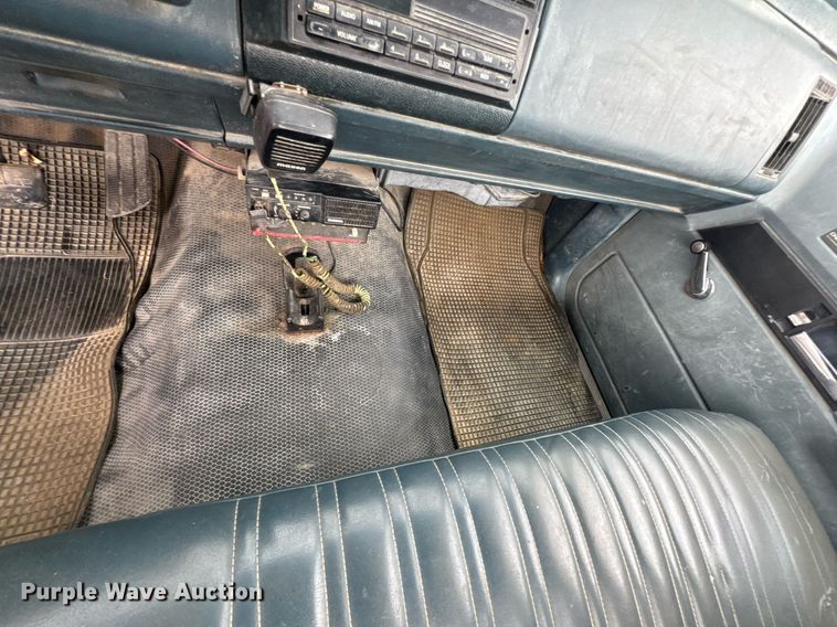 image for item DU9906 1990 Chevrolet C2500 utility bed pickup truck