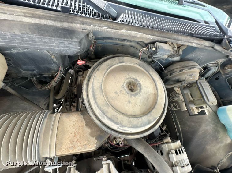 image for item DU9906 1990 Chevrolet C2500 utility bed pickup truck