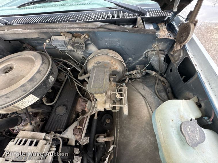 image for item DU9906 1990 Chevrolet C2500 utility bed pickup truck