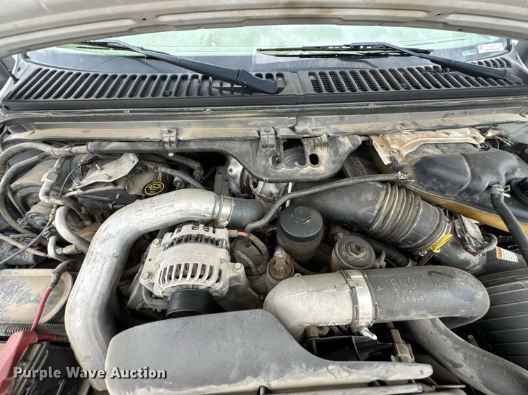 image for item DU9907 2006 Ford F450 Super Duty Crew Cab flatbed truck