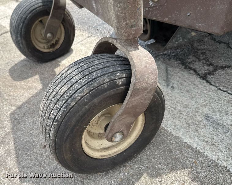 image for item DU9910 Grasshopper 725D ZTR lawn mower