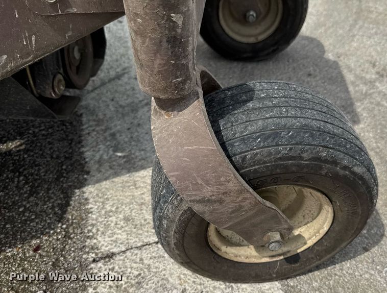 image for item DU9910 Grasshopper 725D ZTR lawn mower