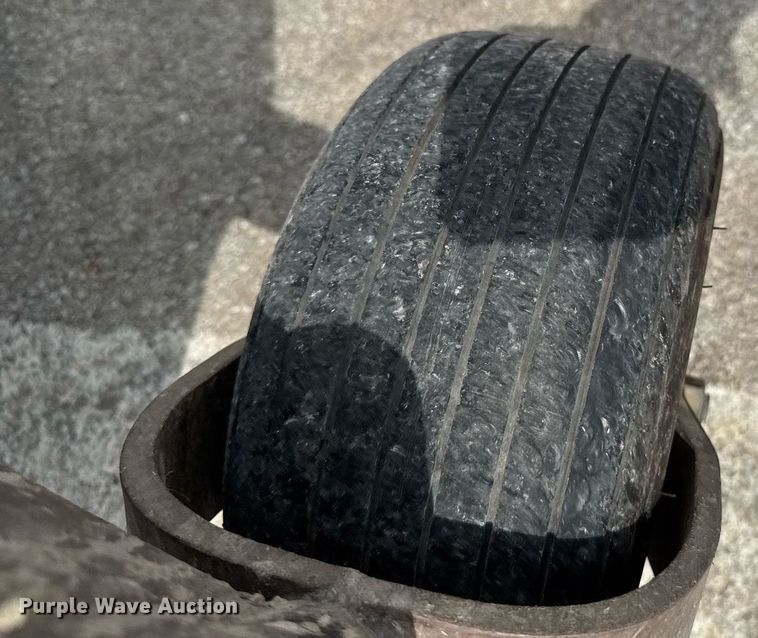 image for item DU9910 Grasshopper 725D ZTR lawn mower