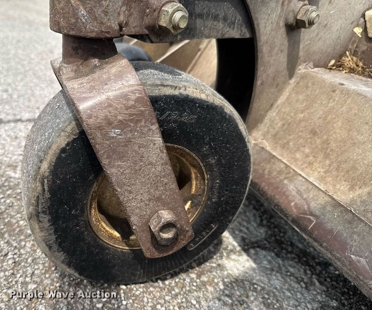 image for item DU9911 Grasshopper 725D ZTR lawn mower