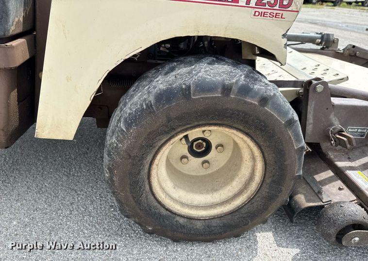 image for item DU9911 Grasshopper 725D ZTR lawn mower