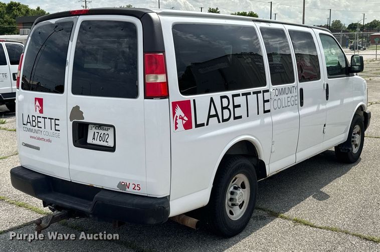 image for item DU9914 2008 Chevrolet Express G2500 van