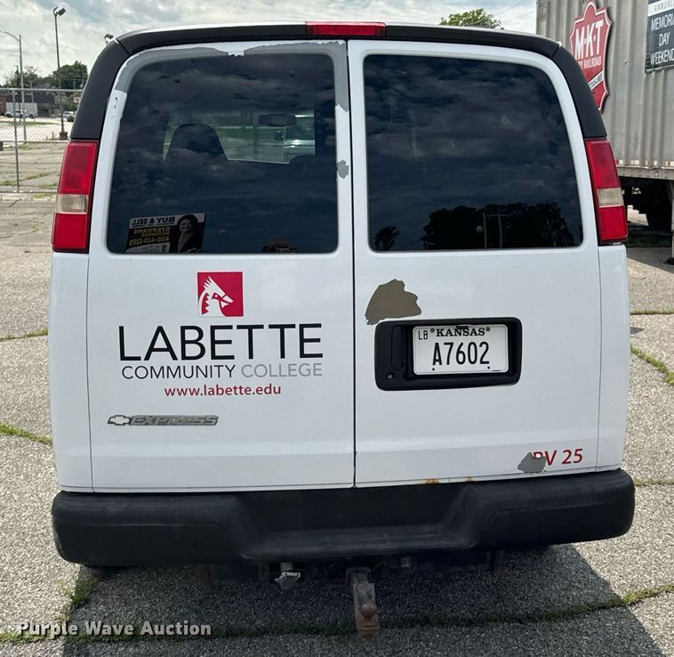 image for item DU9914 2008 Chevrolet Express G2500 van