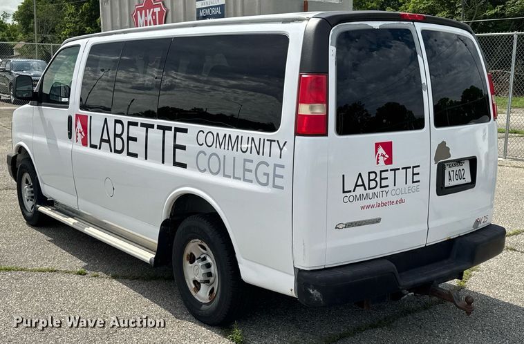 image for item DU9914 2008 Chevrolet Express G2500 van