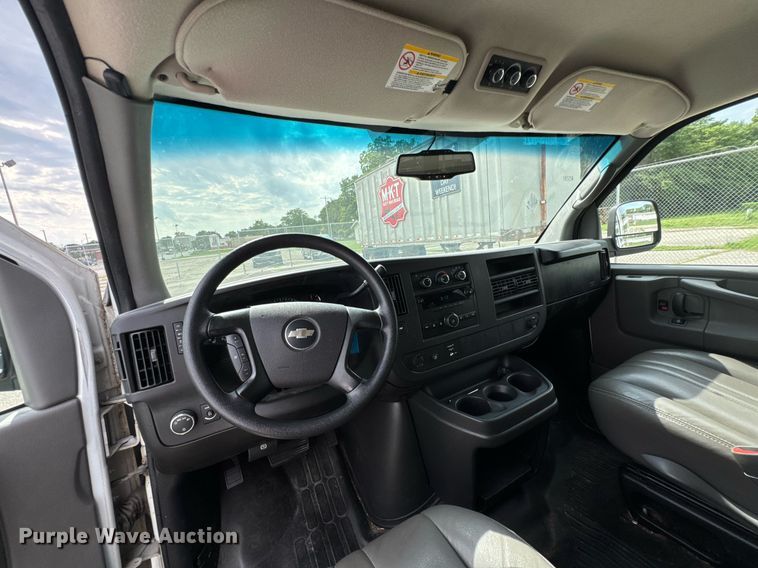 image for item DU9914 2008 Chevrolet Express G2500 van