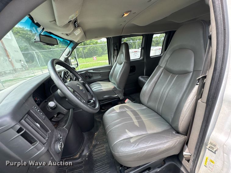 image for item DU9914 2008 Chevrolet Express G2500 van