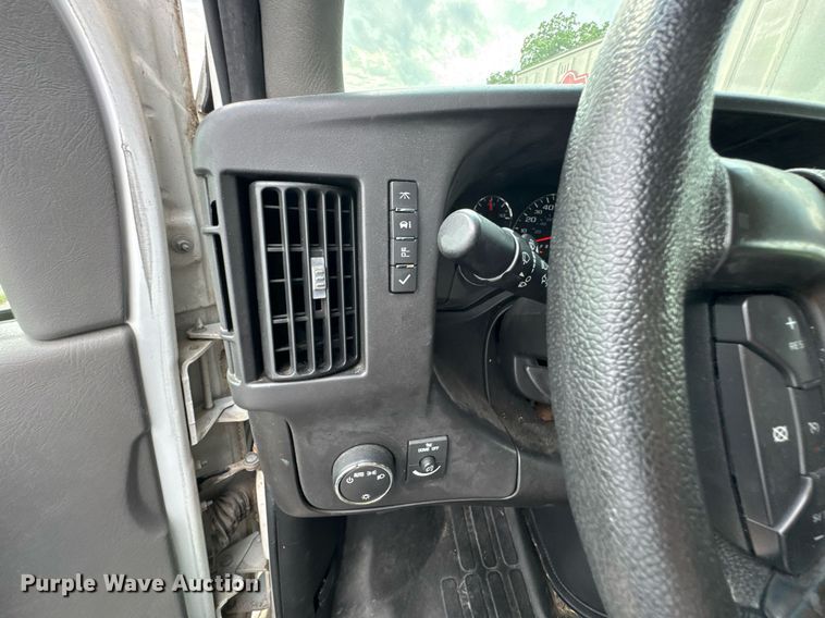image for item DU9914 2008 Chevrolet Express G2500 van