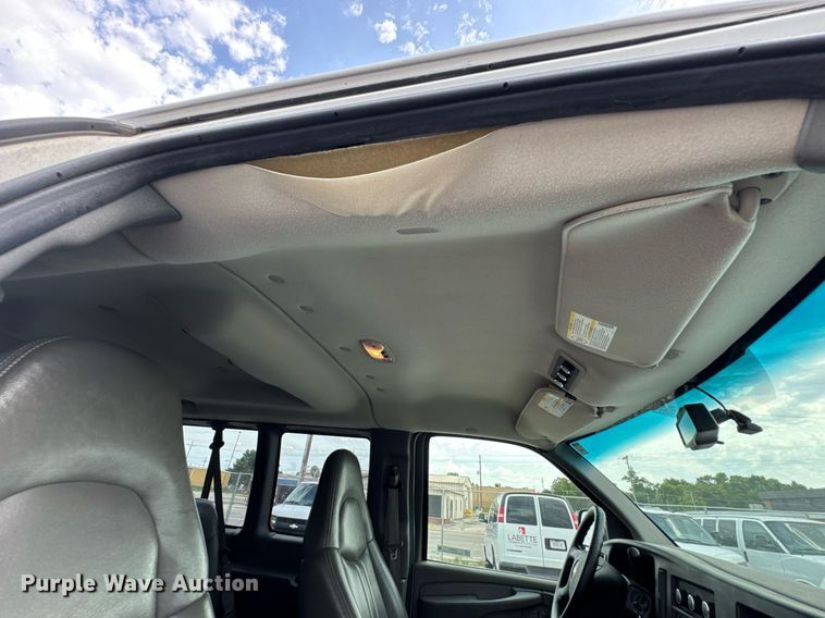 image for item DU9914 2008 Chevrolet Express G2500 van