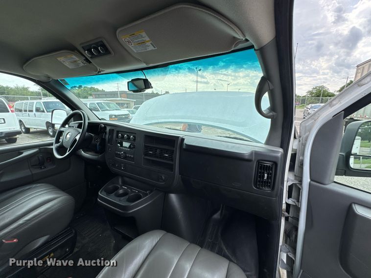 image for item DU9914 2008 Chevrolet Express G2500 van