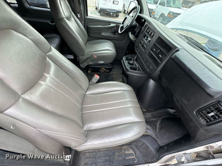 image for item DU9914 2008 Chevrolet Express G2500 van