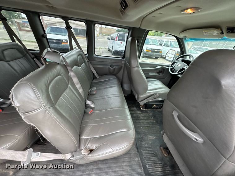 image for item DU9914 2008 Chevrolet Express G2500 van