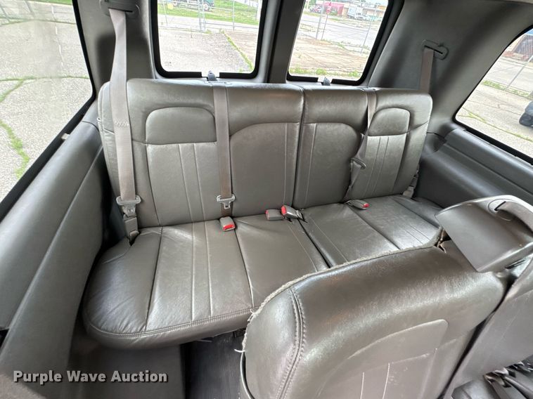 image for item DU9914 2008 Chevrolet Express G2500 van