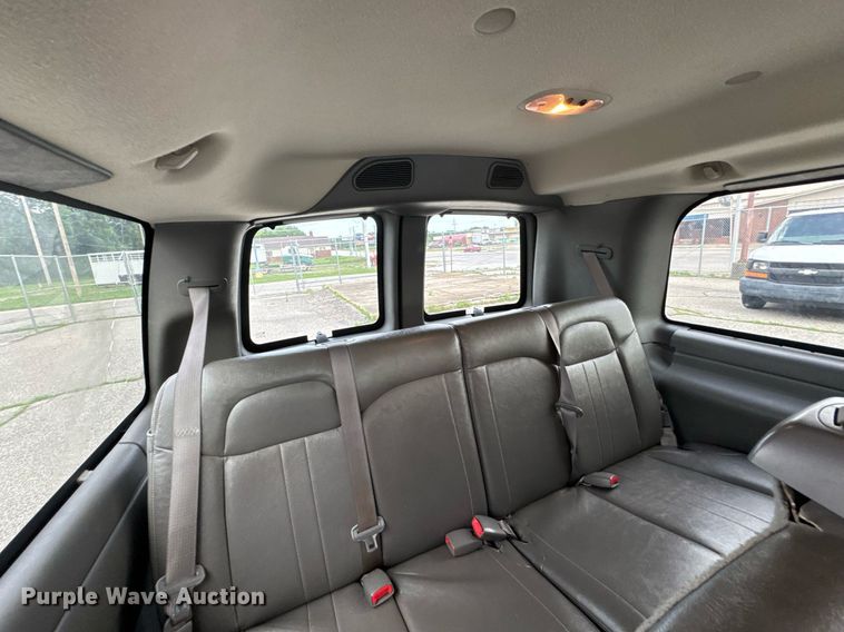 image for item DU9914 2008 Chevrolet Express G2500 van