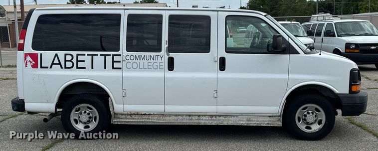 image for item DU9915 2007 Chevrolet Express G2500 van