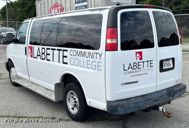 image for item DU9915 2007 Chevrolet Express G2500 van