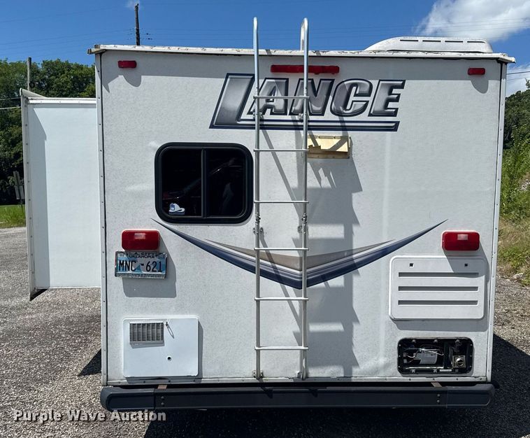 image for item DU9941 2010 Lance camper