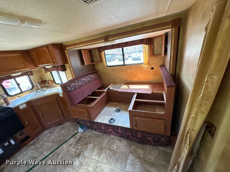 image for item DU9941 2010 Lance camper