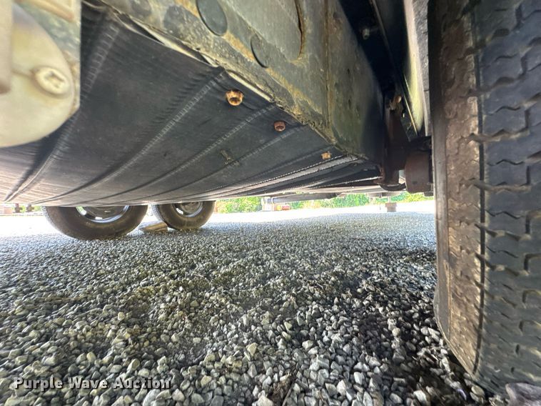 image for item DU9941 2010 Lance camper