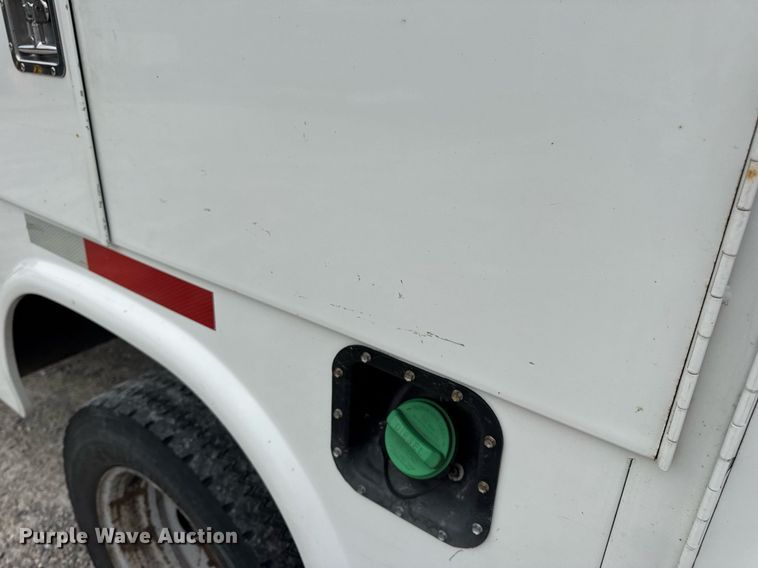 image for item DV4173 2011 Ford F550 XL utility / service truck