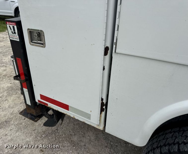 image for item DV4173 2011 Ford F550 XL utility / service truck