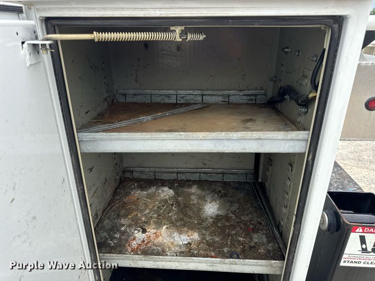 image for item DV4173 2011 Ford F550 XL utility / service truck