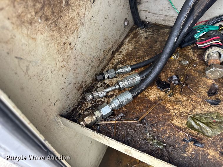 image for item DV4173 2011 Ford F550 XL utility / service truck