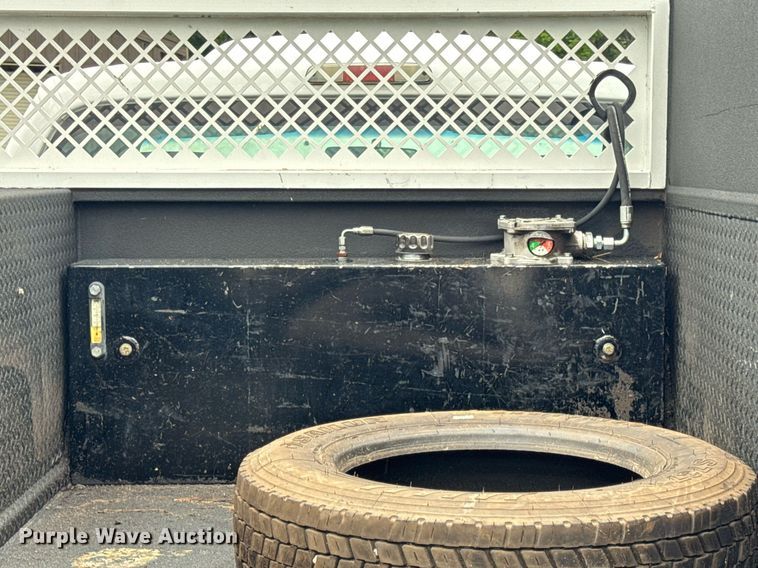 image for item DV4173 2011 Ford F550 XL utility / service truck