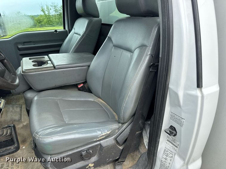 image for item DV4173 2011 Ford F550 XL utility / service truck