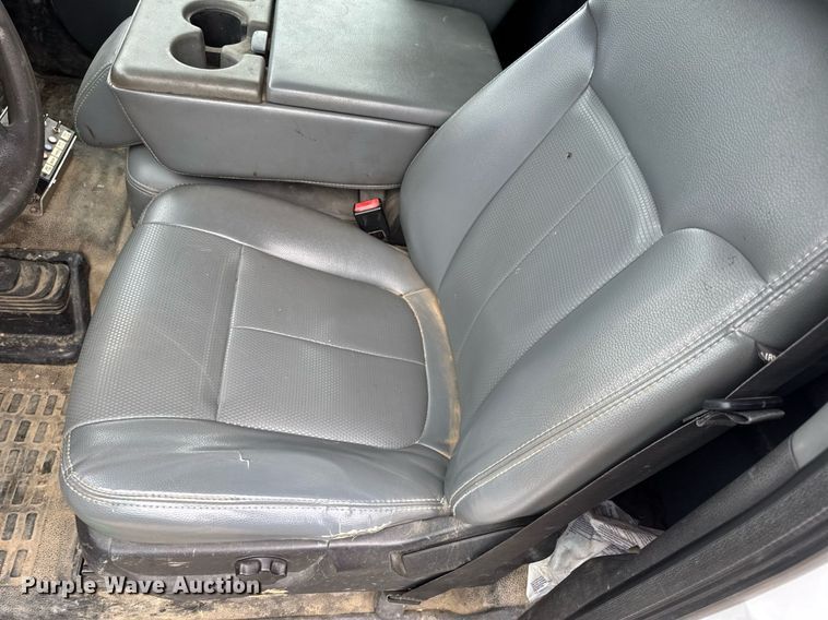 image for item DV4173 2011 Ford F550 XL utility / service truck