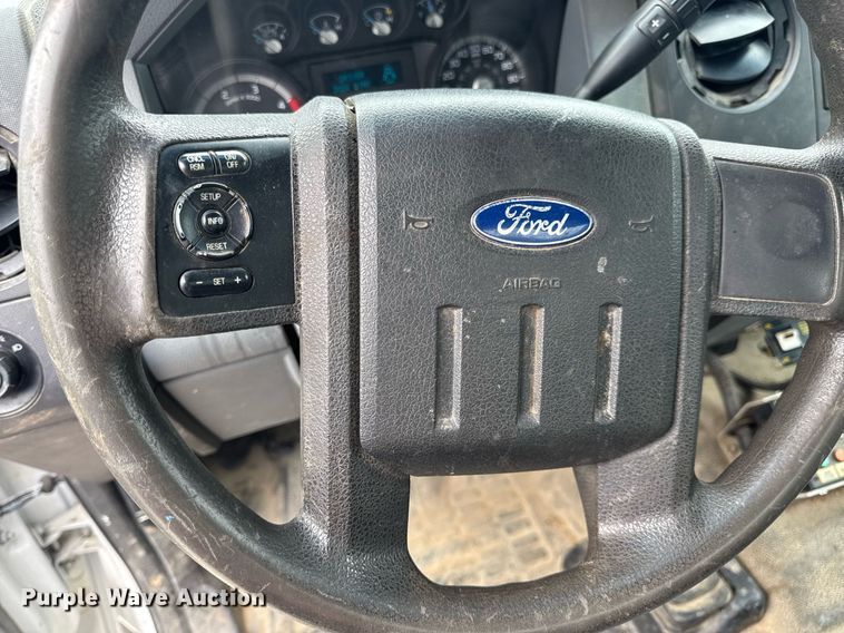 image for item DV4173 2011 Ford F550 XL utility / service truck