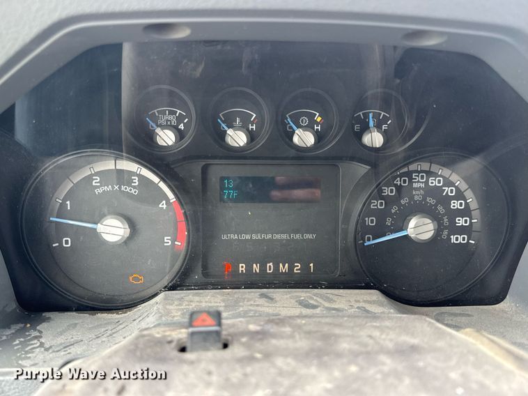 image for item DV4173 2011 Ford F550 XL utility / service truck